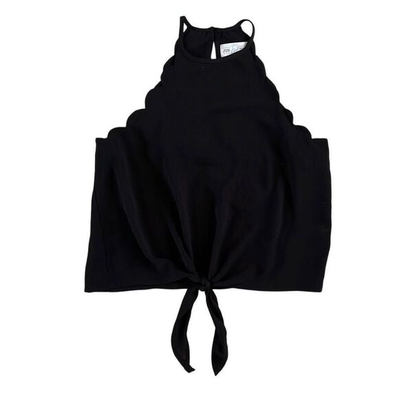 Jun & Ivy Halter - Picture 1 of 7